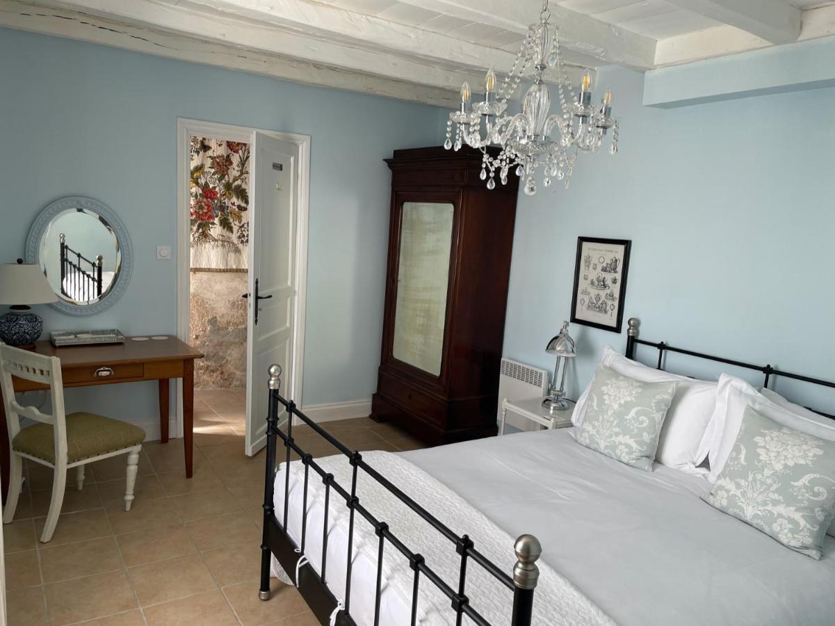 Maison Hirondelles Gites Mezieres-sur-Issoire ภายนอก รูปภาพ